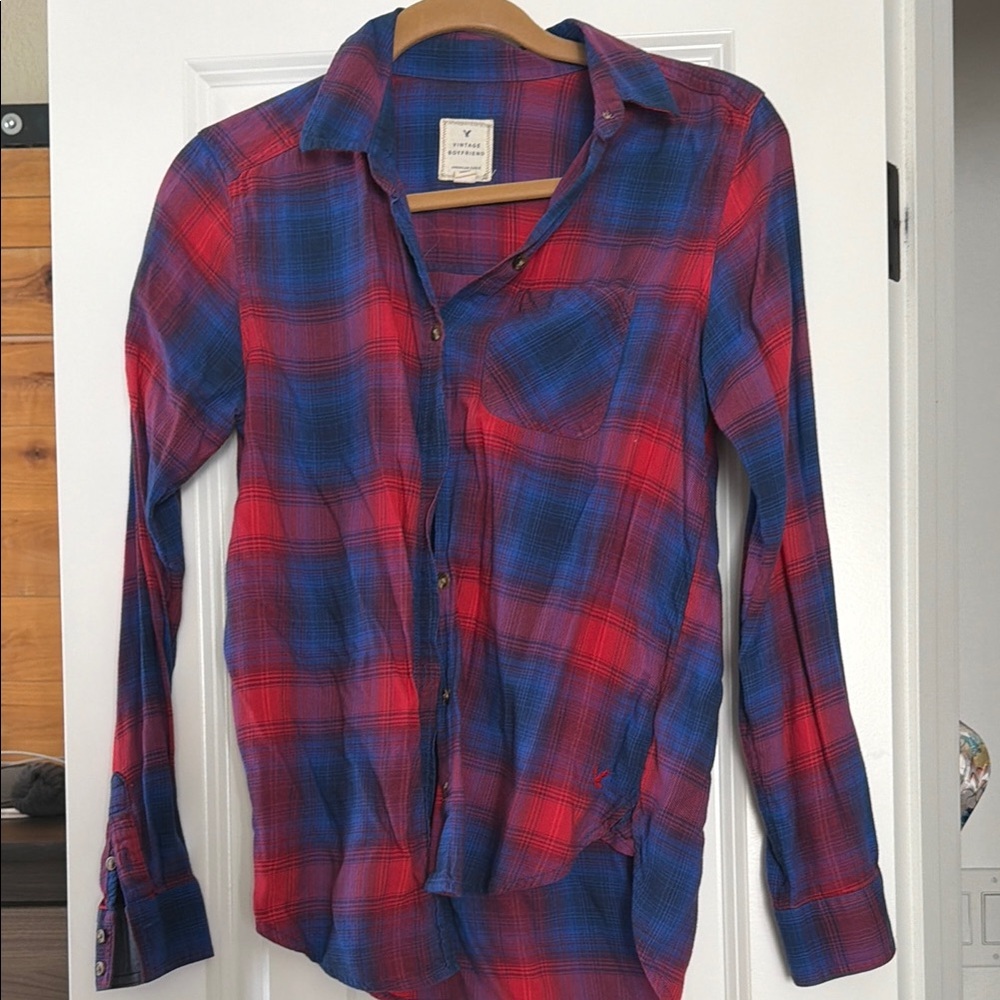 Women’s American Eagle Vintage Boyfriend Plaid Button down shirt XS